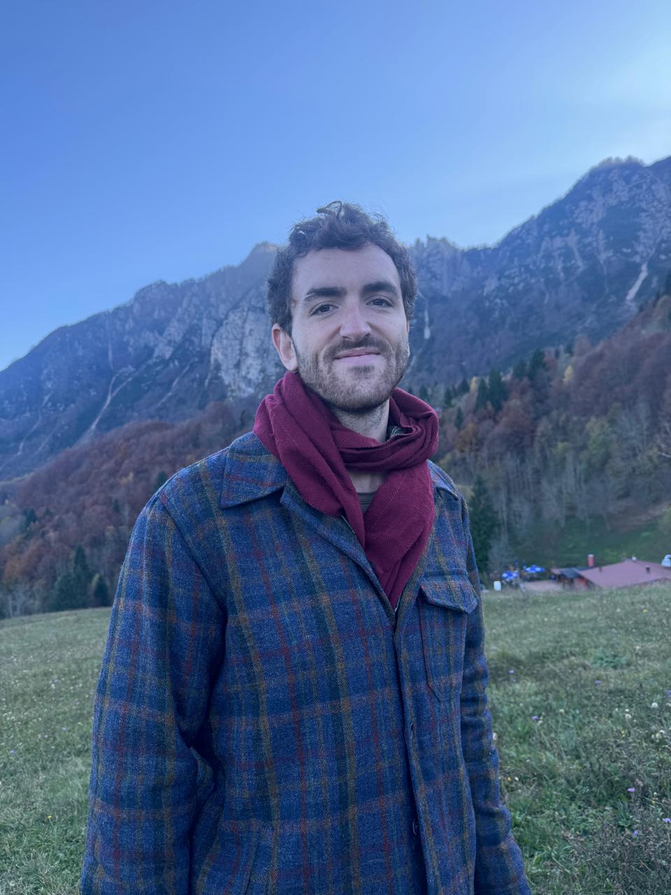 Willem Marx in front of mountains